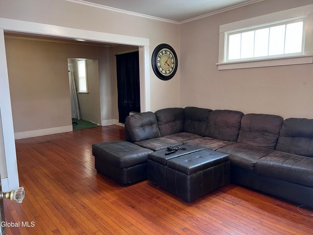 710 Ontario Street, Schenectady, NY 12306