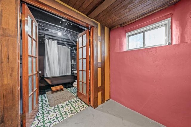 3118 Myrtle Avenue, Kansas City, MO 64128