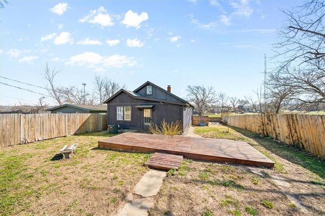 3118 Myrtle Avenue, Kansas City, MO 64128