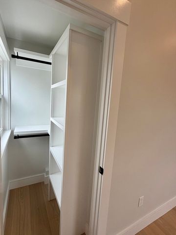 589 Weld St, Boston, MA 02132