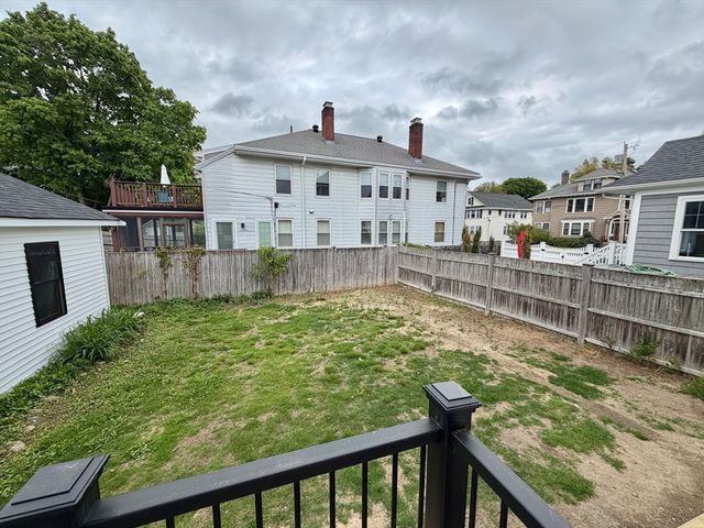 589 Weld St, Boston, MA 02132
