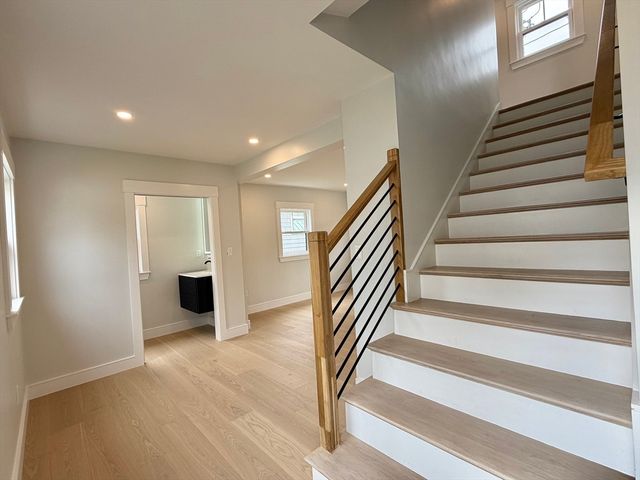 589 Weld St, Boston, MA 02132