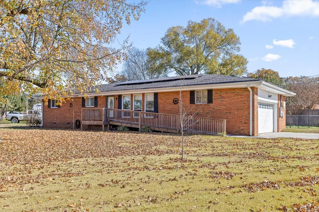 99 Battlewood Dr, Ft Oglethorpe, GA 30742