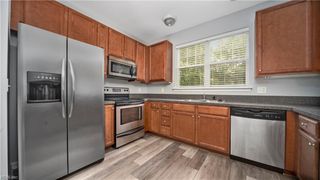 912 Southmoor DR # 206, Virginia Beach, VA 23454