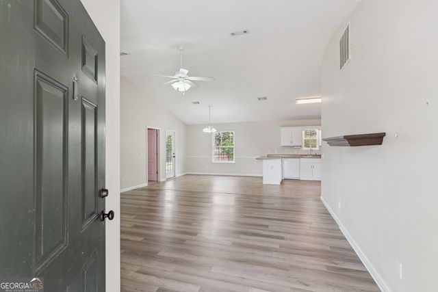 138 Cedar Circle Drive, Kingsland, GA 31548