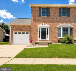 109 MARBLE HOUSE DR, Bear, DE 19701