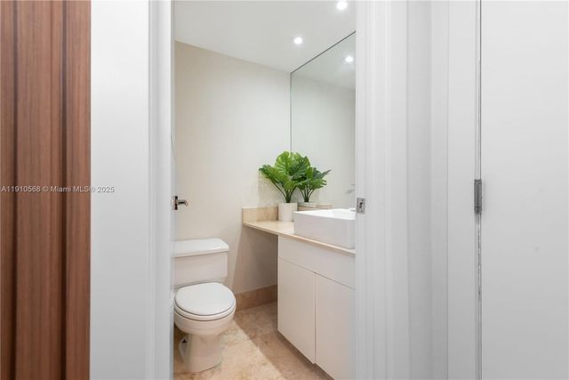 701 Brickell Key Blvd 1912, Miami, FL 33131