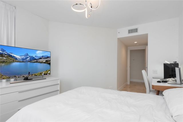 701 Brickell Key Blvd 1912, Miami, FL 33131