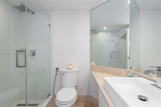 701 Brickell Key Blvd 1912, Miami, FL 33131