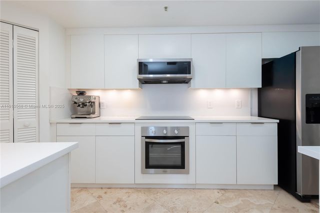 701 Brickell Key Blvd 1912, Miami, FL 33131