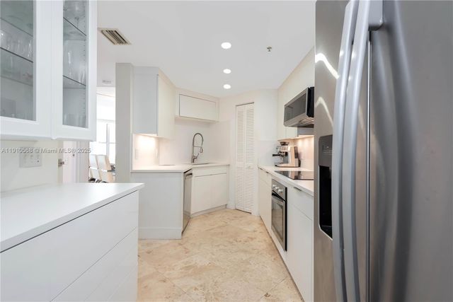 701 Brickell Key Blvd 1912, Miami, FL 33131