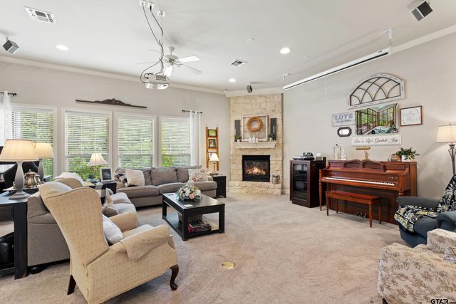 4005 Chapel Woods Blvd, Tyler, TX 75707