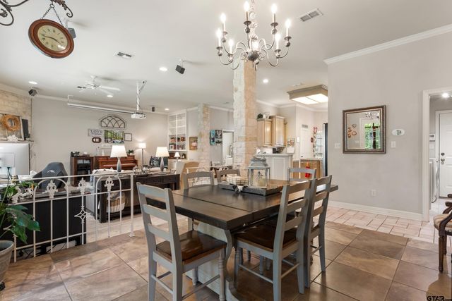 4005 Chapel Woods Blvd, Tyler, TX 75707