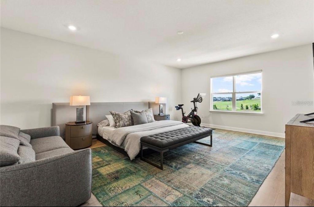 Image 28 of property listing at 16018 VOLTERRA POINT, Bella Collina, FL 34756