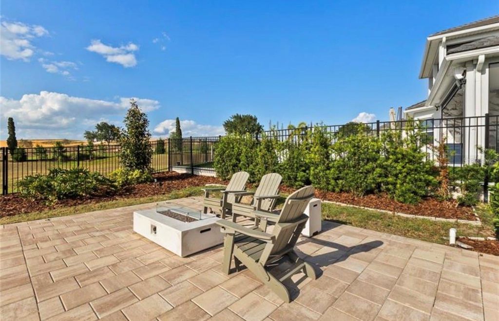 Image 40 of property listing at 16018 VOLTERRA POINT, Bella Collina, FL 34756