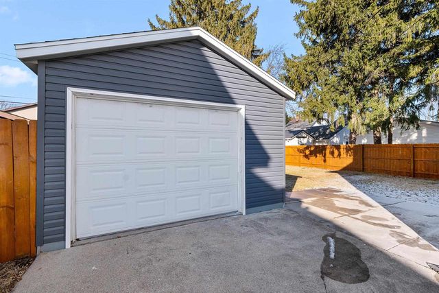 183 E MCWILLIAMS STREET, Fond Du Lac, WI 54935