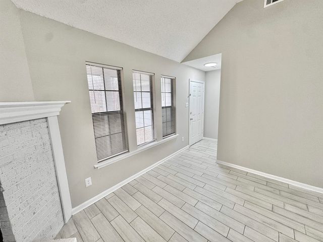 6400 KERRVILLE-ROSEMARK RD, Millington, TN 38053