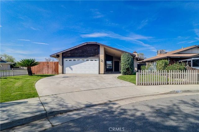 5217 Stancliff, Bakersfield, CA 93307
