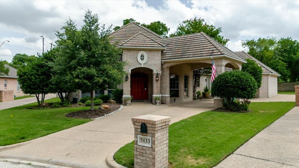 5133 Sealands Lane, Fort Worth, TX 76116