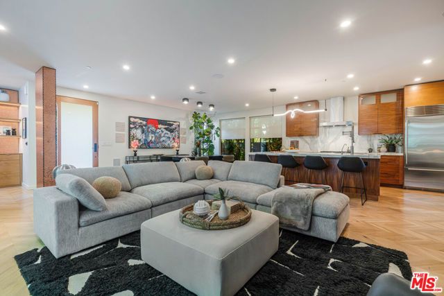 3601 Wade Street, Los Angeles, CA 90066