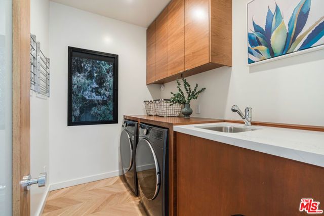 3601 Wade Street, Los Angeles, CA 90066