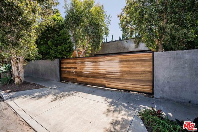 3601 Wade Street, Los Angeles, CA 90066