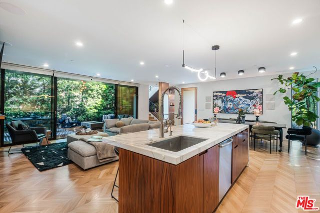 3601 Wade Street, Los Angeles, CA 90066
