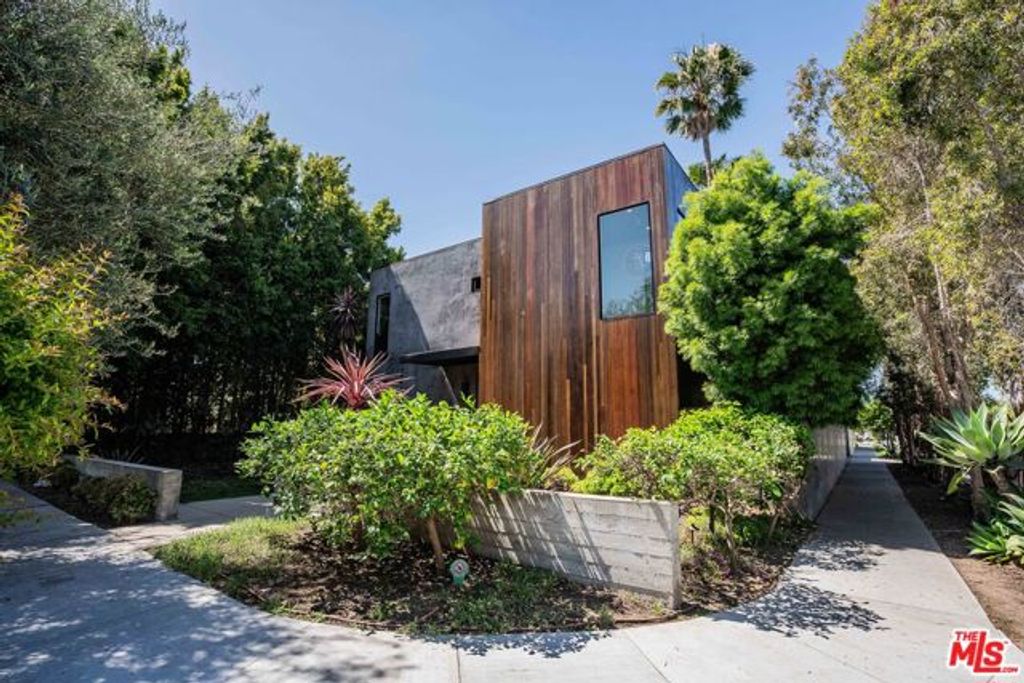 3601 Wade Street, Los Angeles, CA 90066