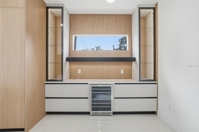 6907 N BOULEVARD, Tampa, FL 33604