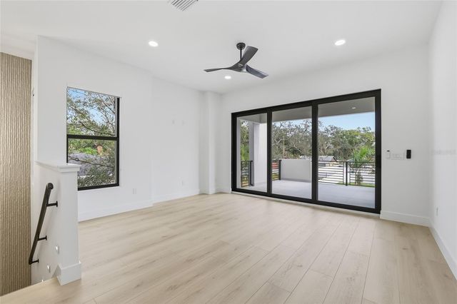 6907 N BOULEVARD, Tampa, FL 33604