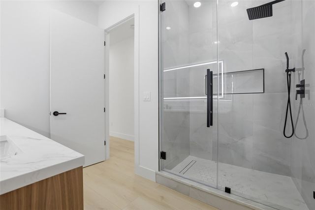 6907 N BOULEVARD, Tampa, FL 33604