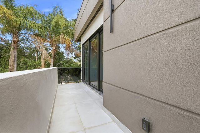 6907 N BOULEVARD, Tampa, FL 33604