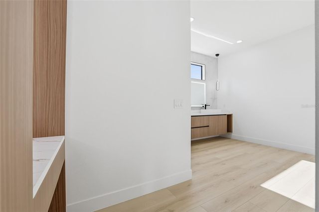 6907 N BOULEVARD, Tampa, FL 33604