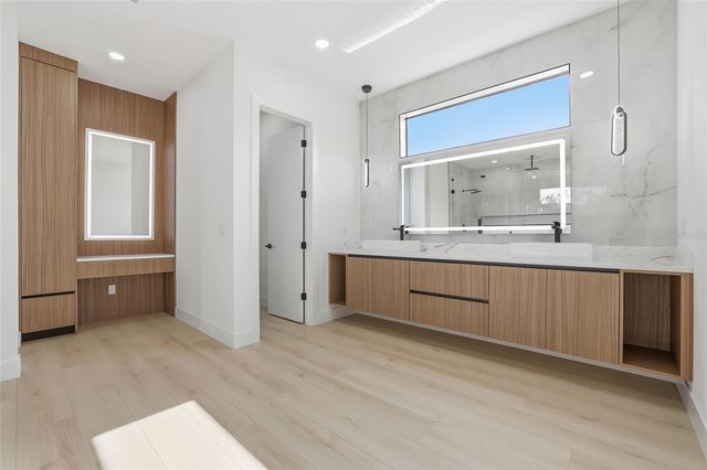 6907 N BOULEVARD, Tampa, FL 33604