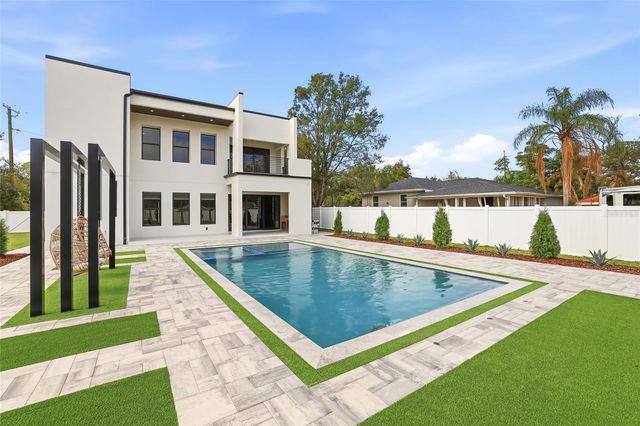 6907 N BOULEVARD, Tampa, FL 33604