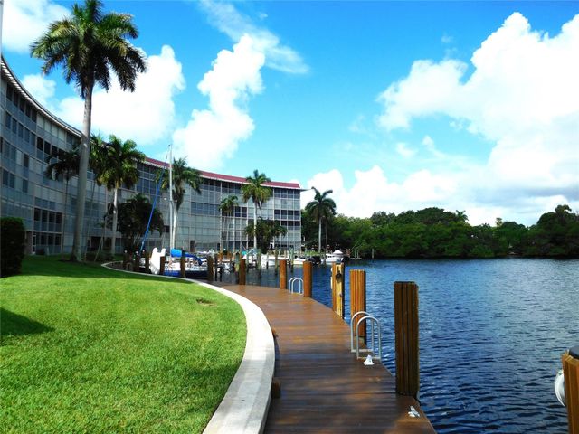 1319 E Hillsboro Blvd 208, Deerfield Beach, FL 33441