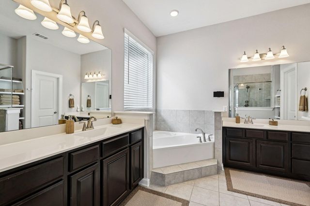 207 Wild Pecan LOOP, Buda, TX 78610