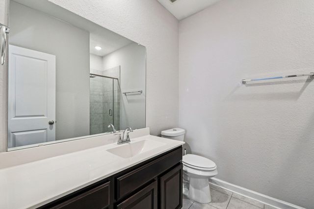 207 Wild Pecan LOOP, Buda, TX 78610