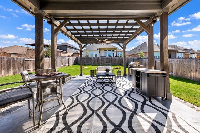 207 Wild Pecan LOOP, Buda, TX 78610