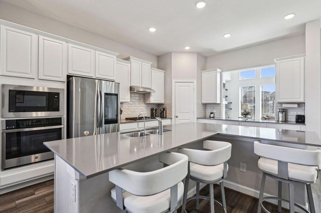 207 Wild Pecan LOOP, Buda, TX 78610