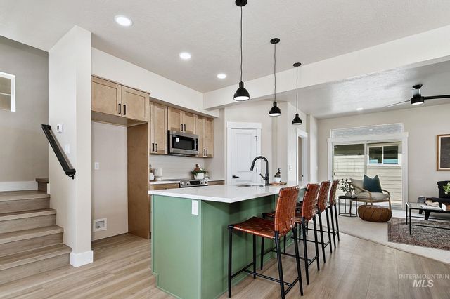 340 E Mayfield Springs Blvd, Mayfield, ID 83761