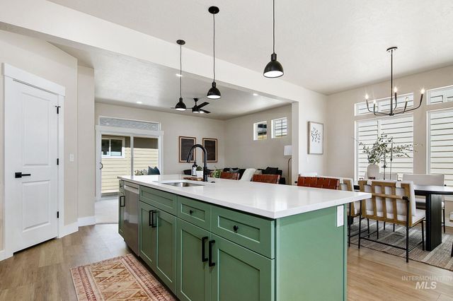 340 E Mayfield Springs Blvd, Mayfield, ID 83761