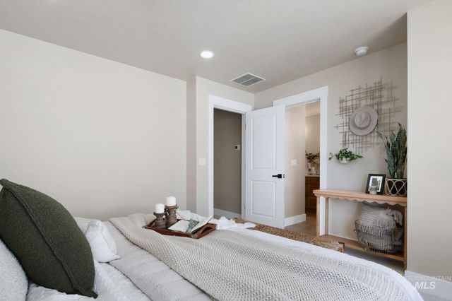 340 E Mayfield Springs Blvd, Mayfield, ID 83761