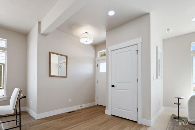 340 E Mayfield Springs Blvd, Mayfield, ID 83761