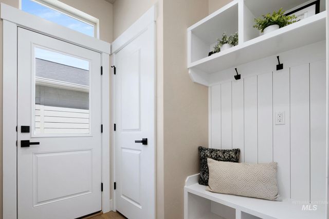 340 E Mayfield Springs Blvd, Mayfield, ID 83761