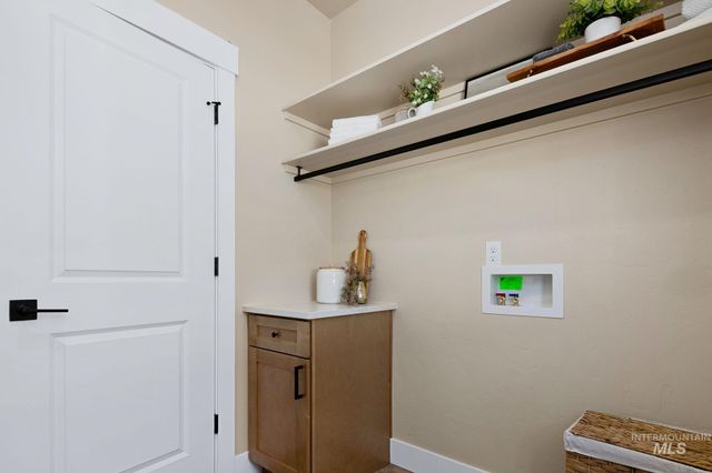 340 E Mayfield Springs Blvd, Mayfield, ID 83761