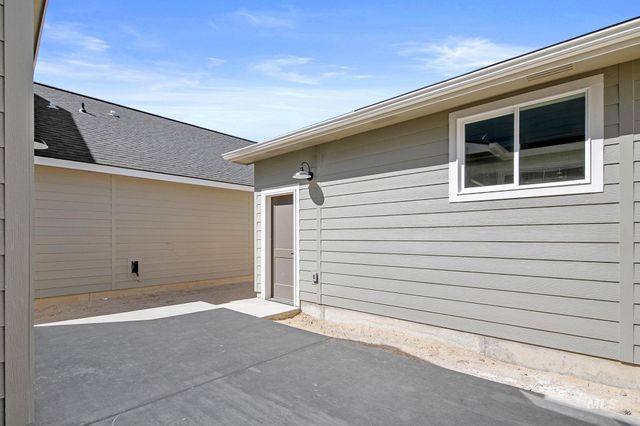 340 E Mayfield Springs Blvd, Mayfield, ID 83761