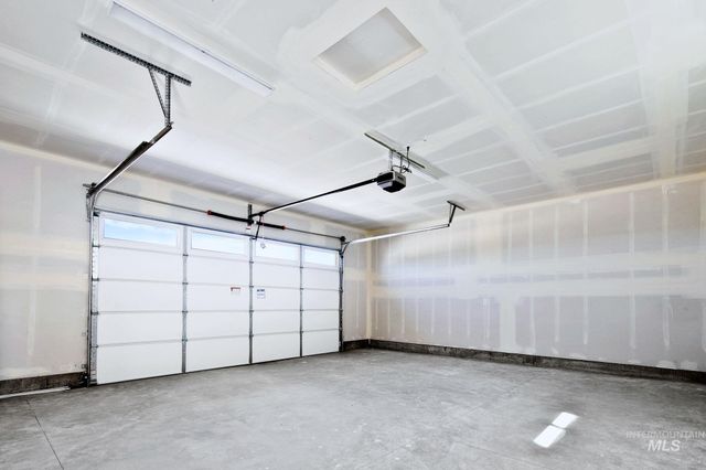 340 E Mayfield Springs Blvd, Mayfield, ID 83761