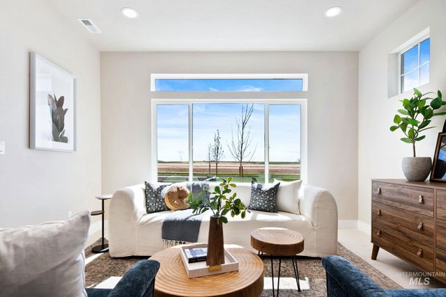 340 E Mayfield Springs Blvd, Mayfield, ID 83761