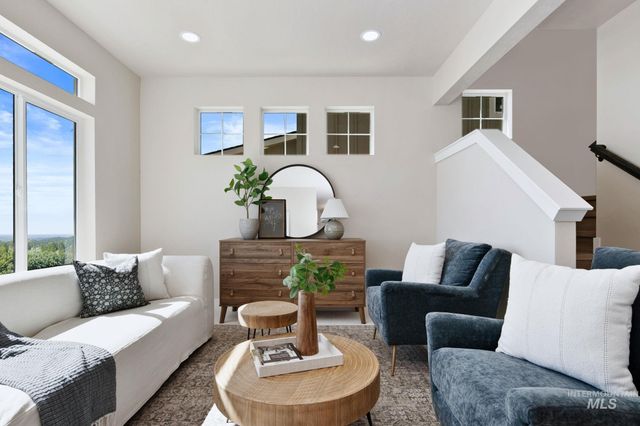 340 E Mayfield Springs Blvd, Mayfield, ID 83761